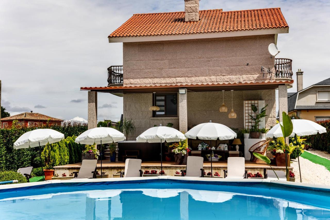 Casa Victoria Garden Con Jacuzzi Y Piscina Villa Caldas De Reis Exterior photo